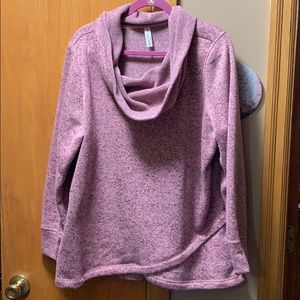 Women’s cowl neck sweat shirt. Size. 2X